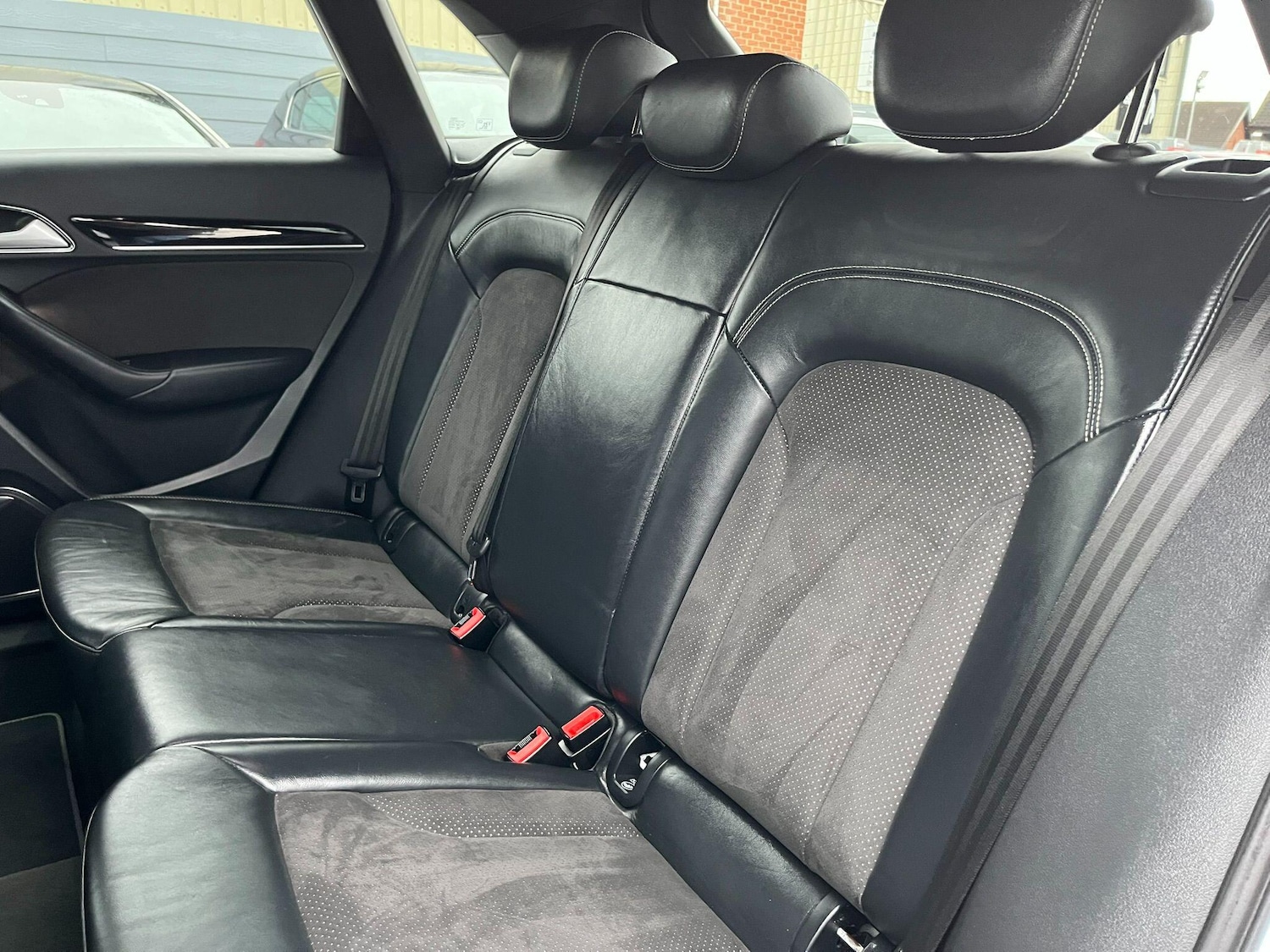 Used Audi Q3 2017 for sale - 76976332: Photo 32