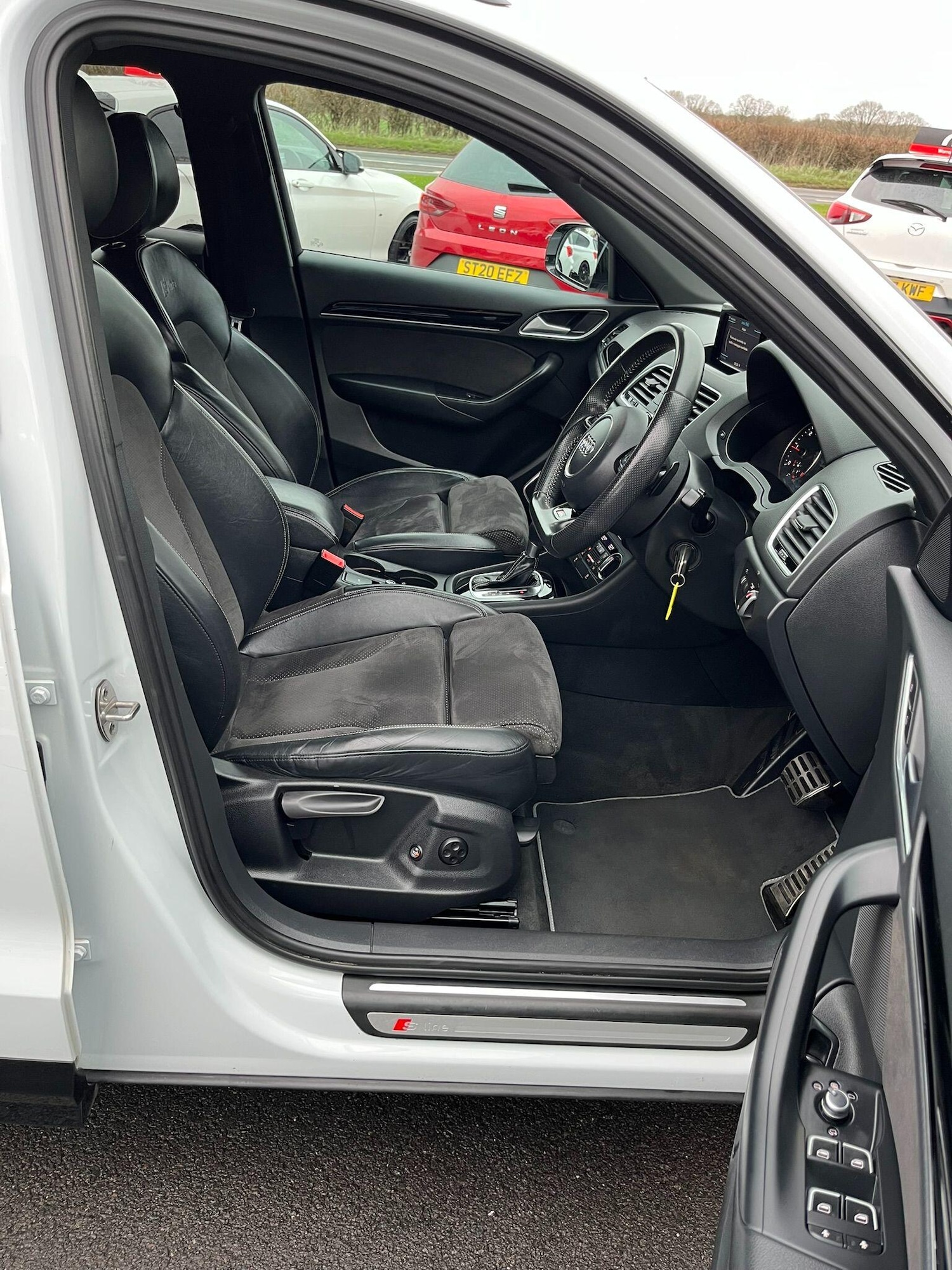 Used Audi Q3 2017 for sale - 76976332: Photo 9