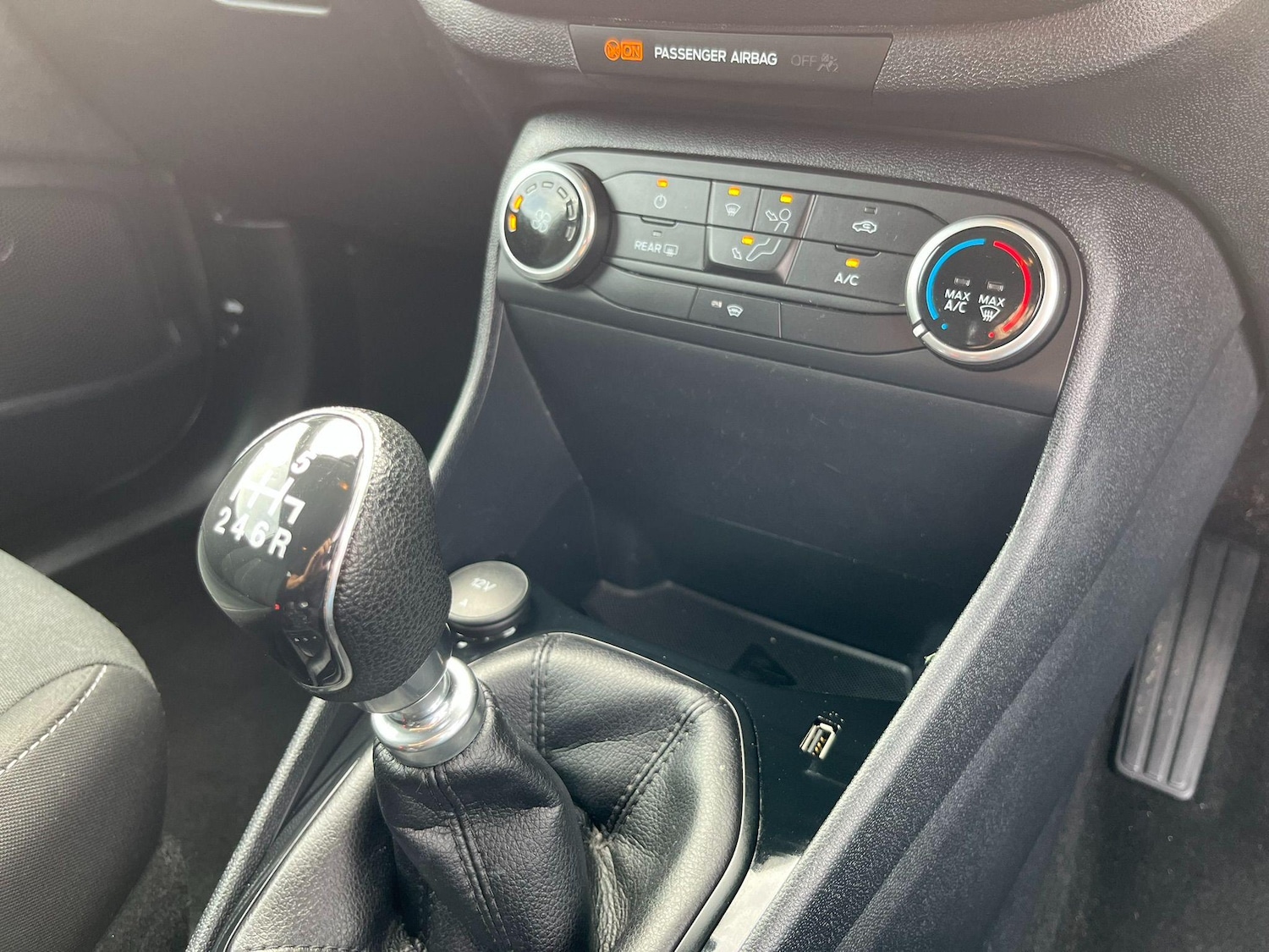 Used Ford Fiesta 2020 for sale - 76987922: Photo 24