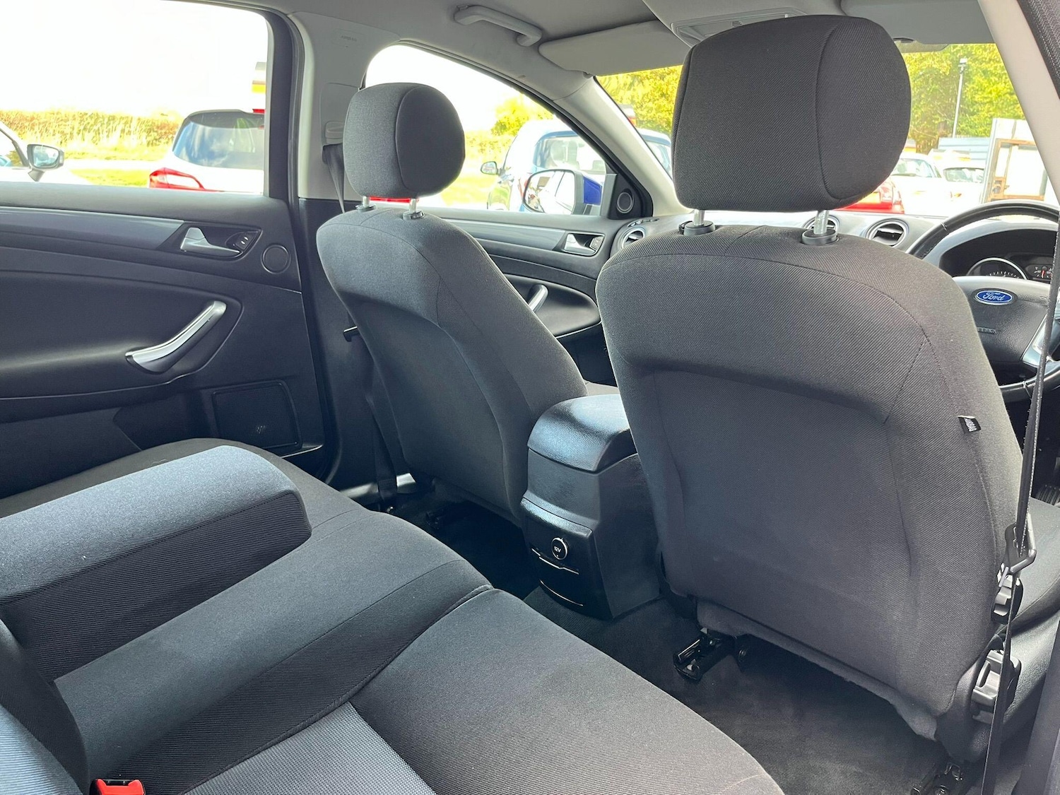 Used Ford Mondeo 2014 for sale - 76199708: Photo 34