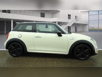 Used MINI Hatch 2015 for sale - 75884112: Photo