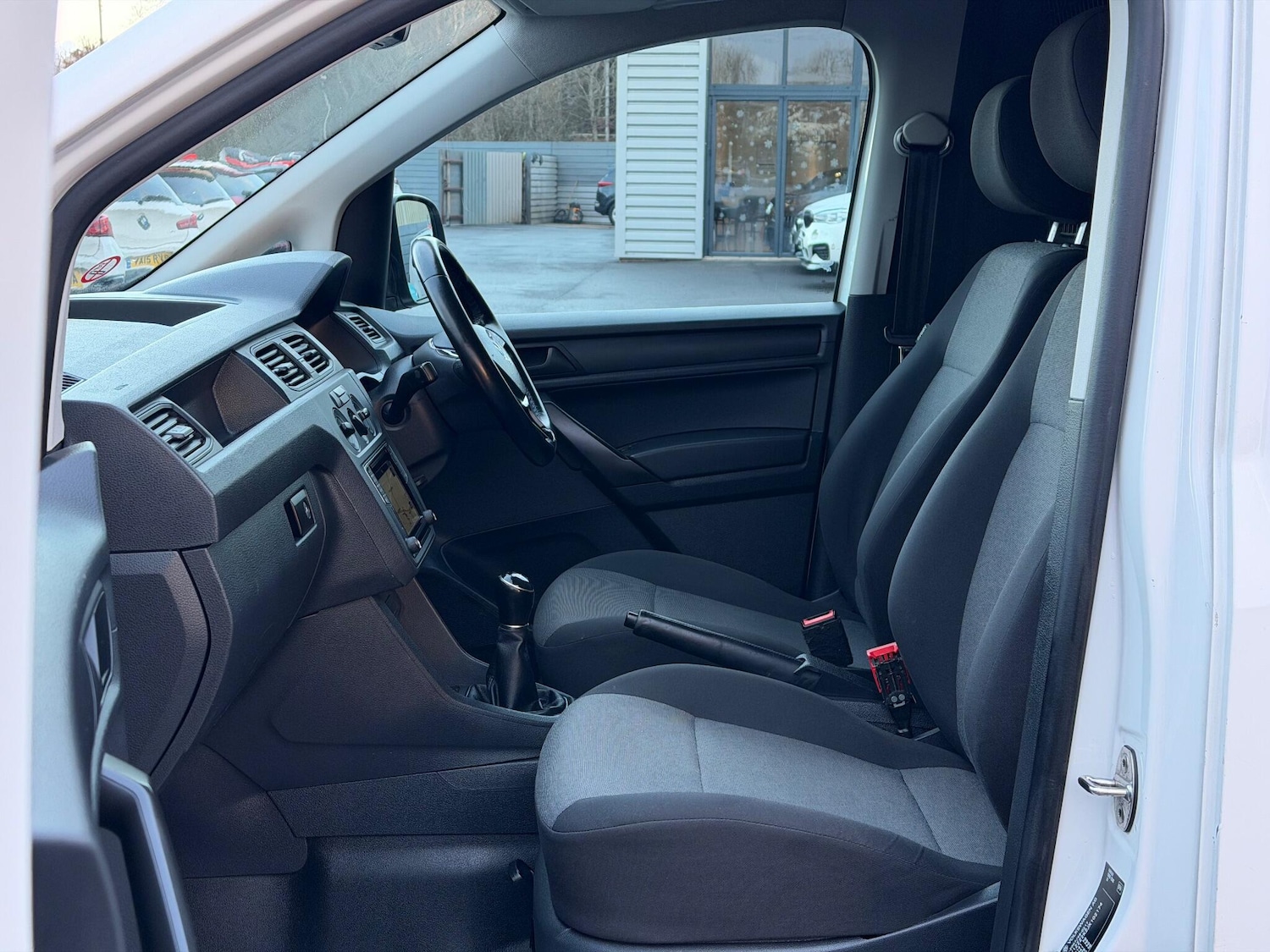 Used Volkswagen Caddy 2018 for sale - 77016429: Photo 5