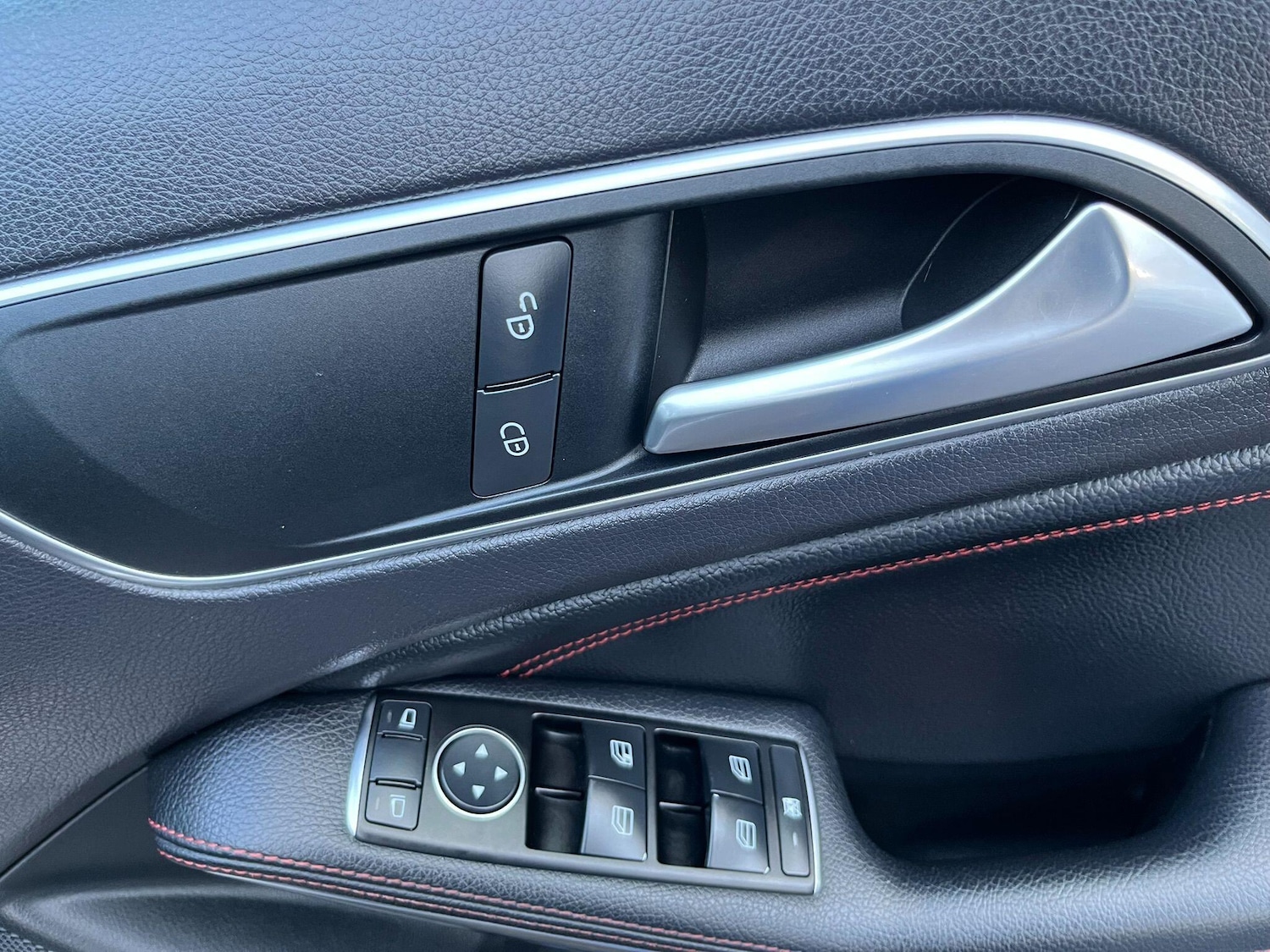 Used Mercedes-Benz A-Class 2013 for sale - 76926986: Photo 10