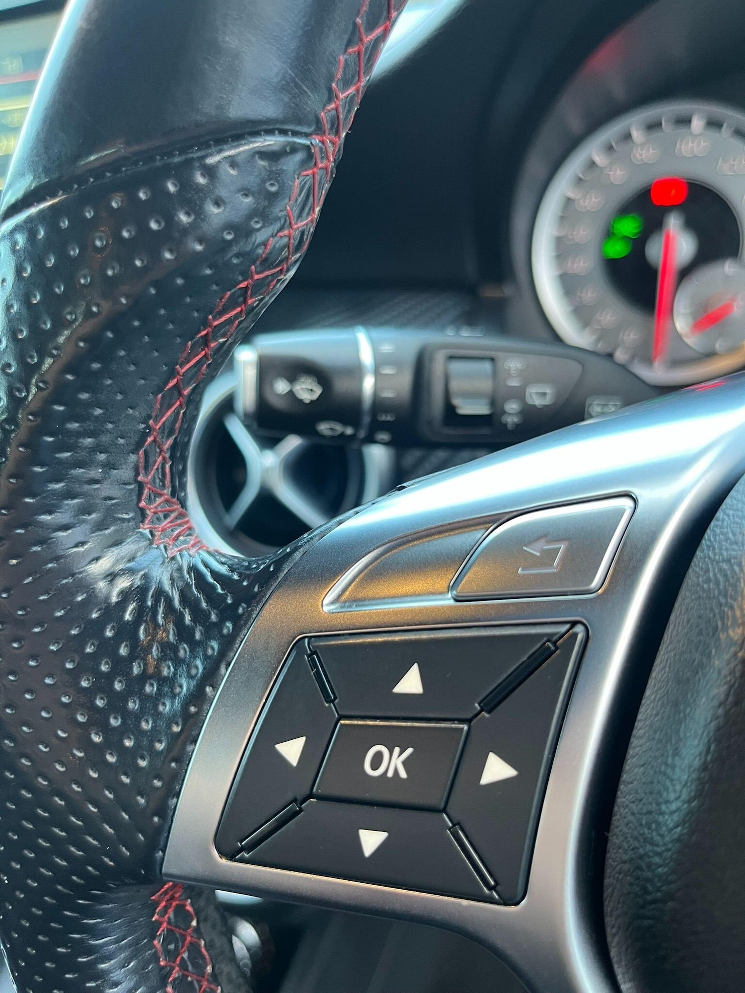 Used Mercedes-Benz A-Class 2013 for sale - 76926986: Photo 16