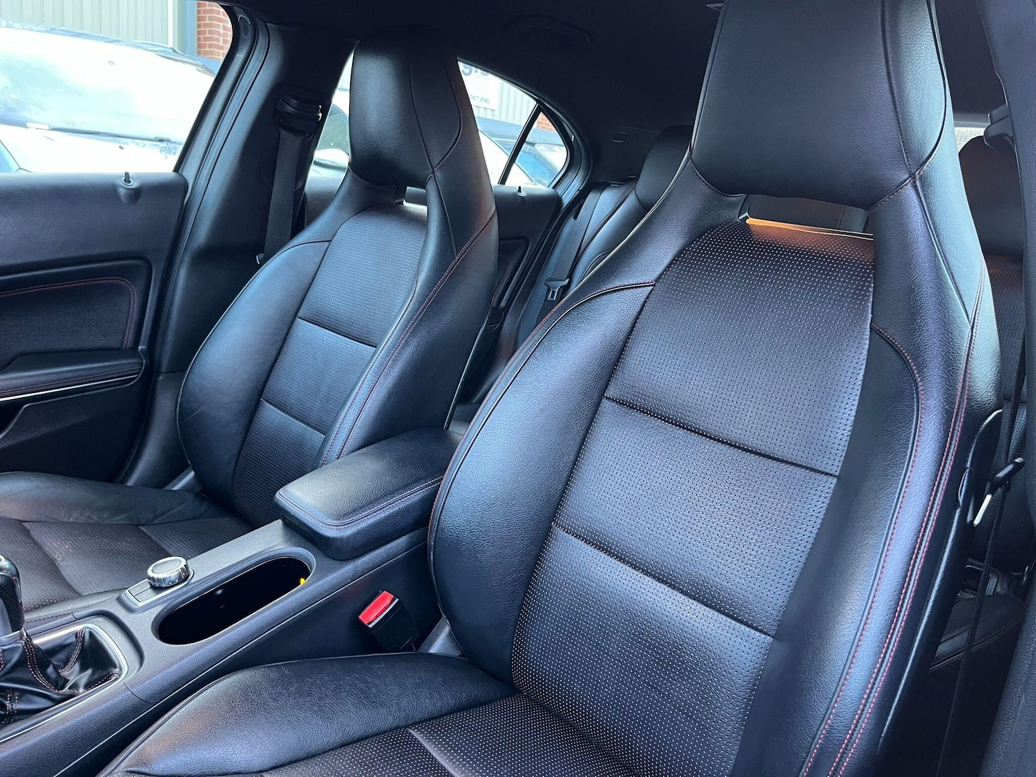 Used Mercedes-Benz A-Class 2013 for sale - 76926986: Photo 26