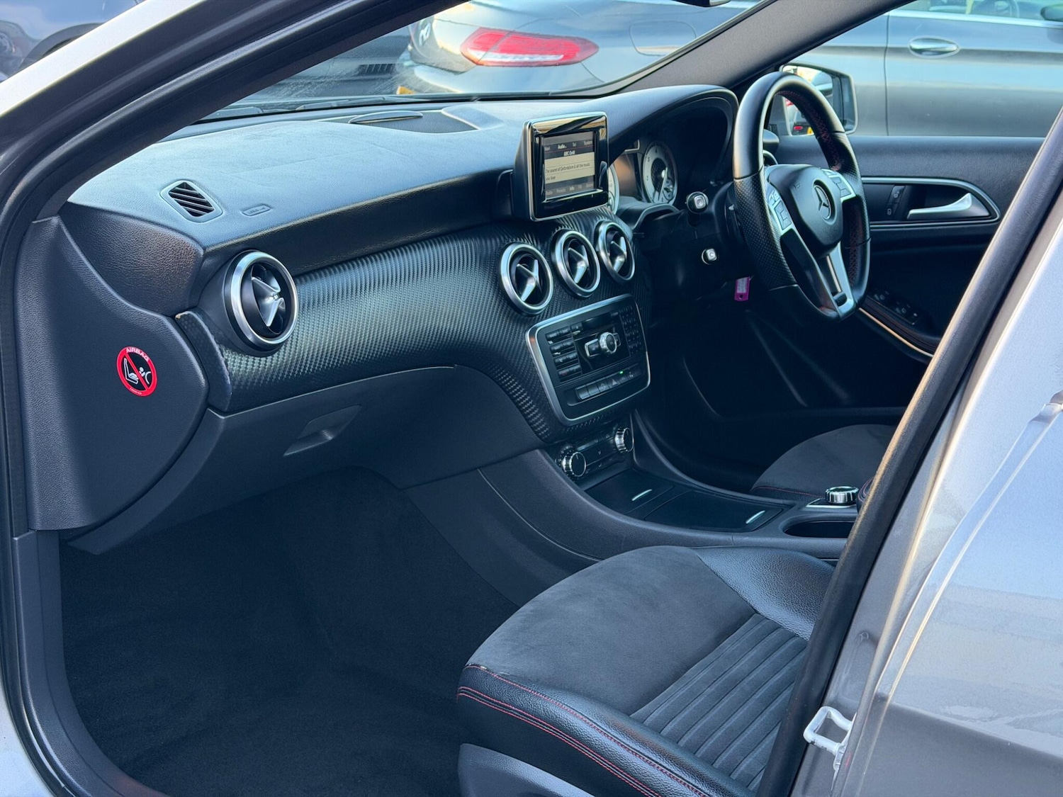 Used Mercedes-Benz A-Class 2013 for sale - 77396427: Photo 10