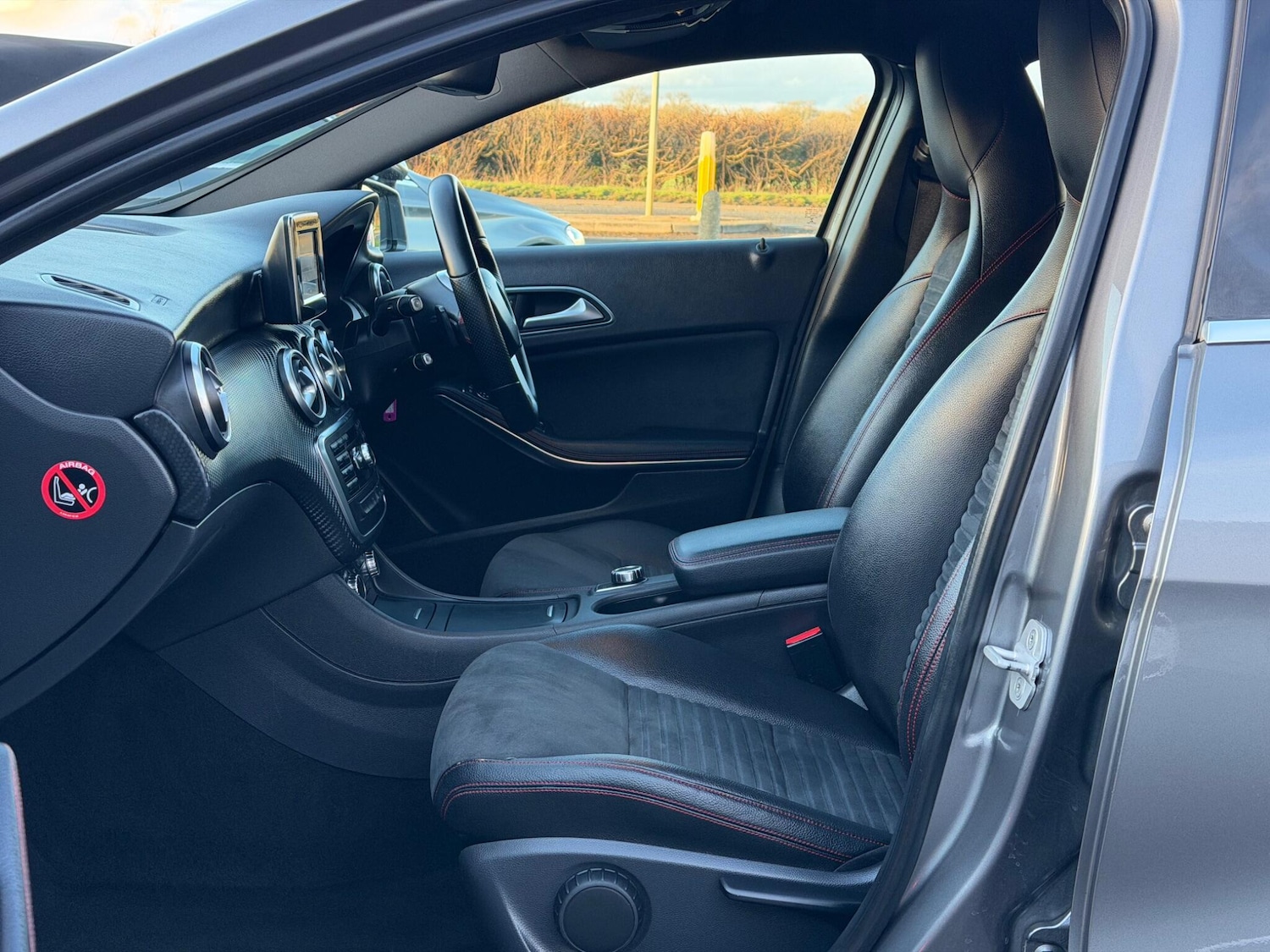 Used Mercedes-Benz A-Class 2013 for sale - 77396427: Photo 6