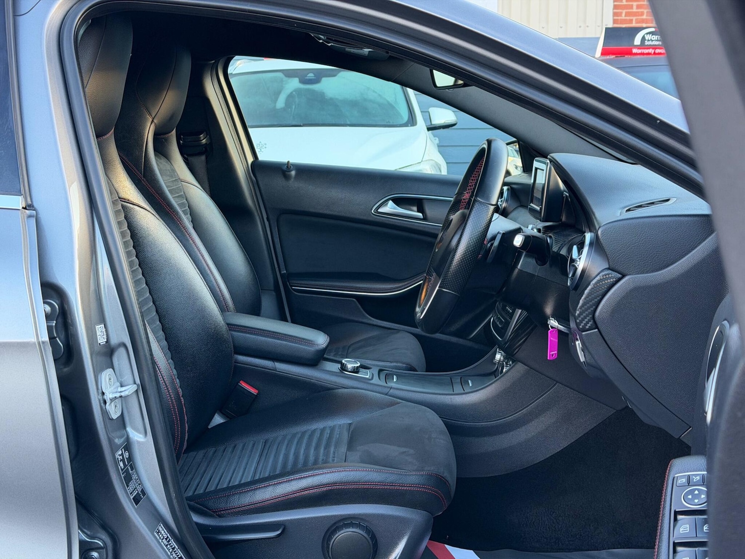 Used Mercedes-Benz A-Class 2013 for sale - 77396427: Photo 7