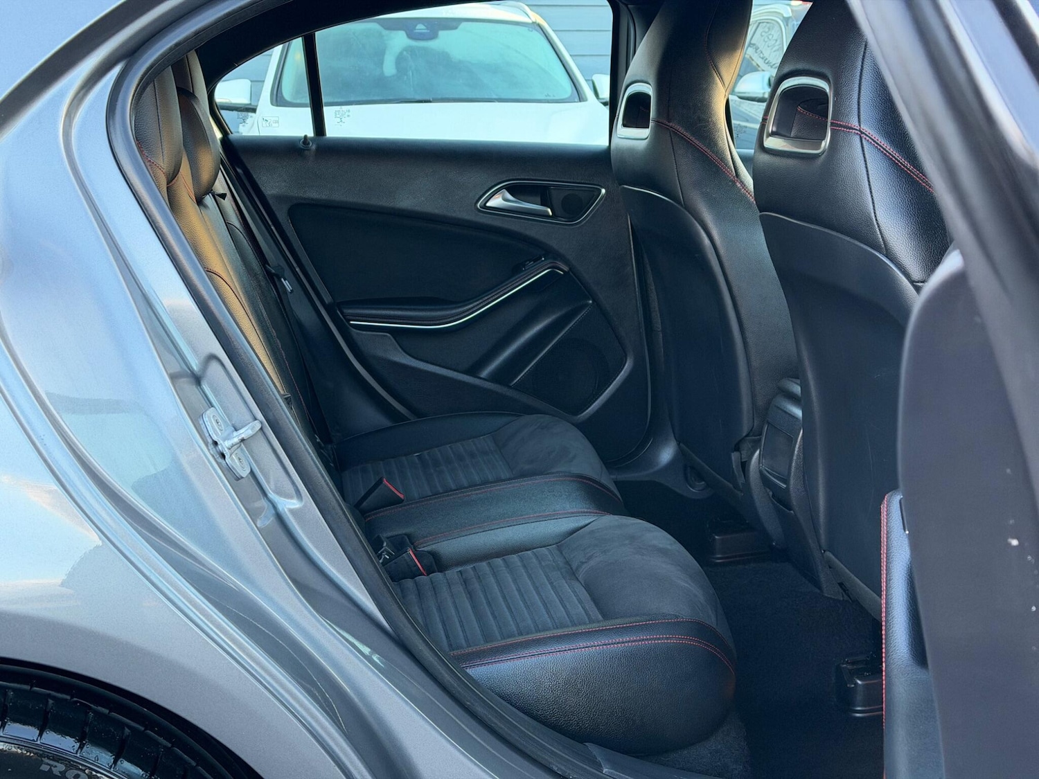 Used Mercedes-Benz A-Class 2013 for sale - 77396427: Photo 9