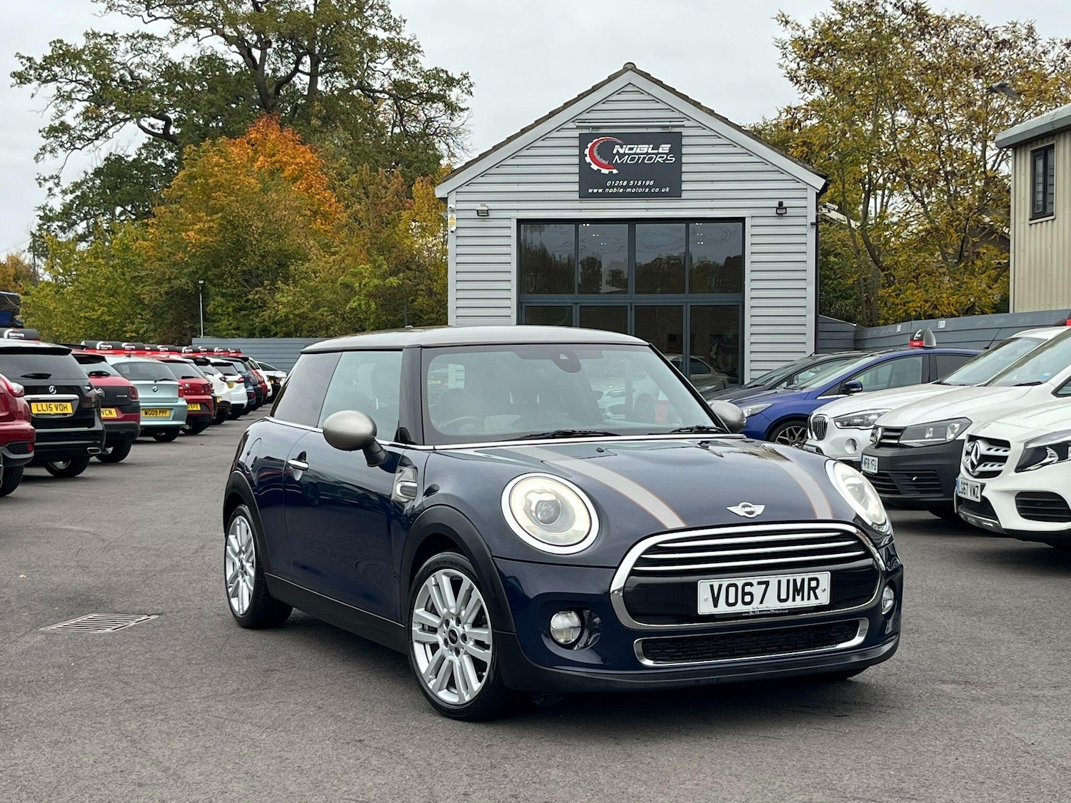 Used MINI Hatch 2017 for sale - 76989509: Photo 1