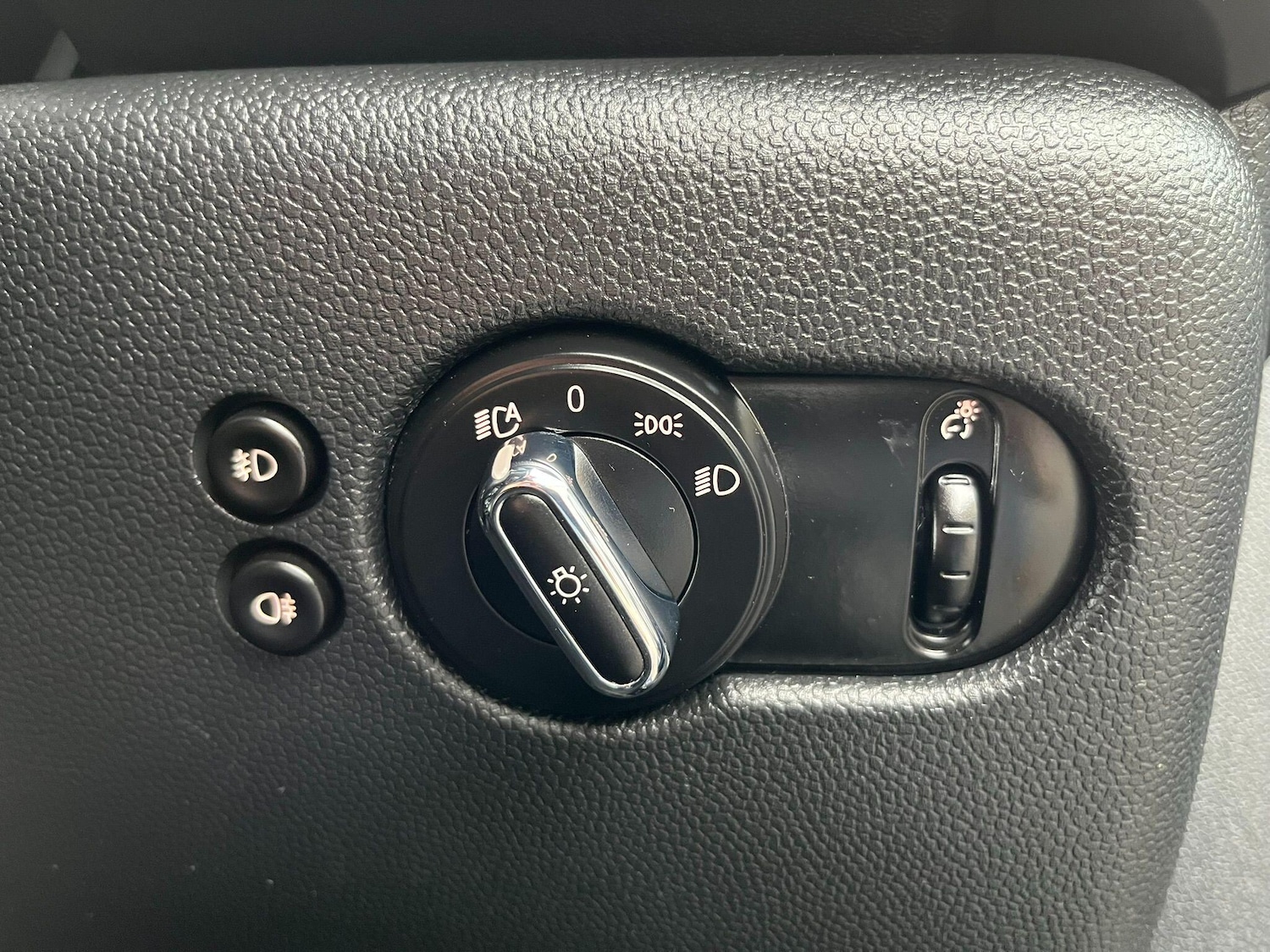 Used MINI Hatch 2017 for sale - 76989509: Photo 19