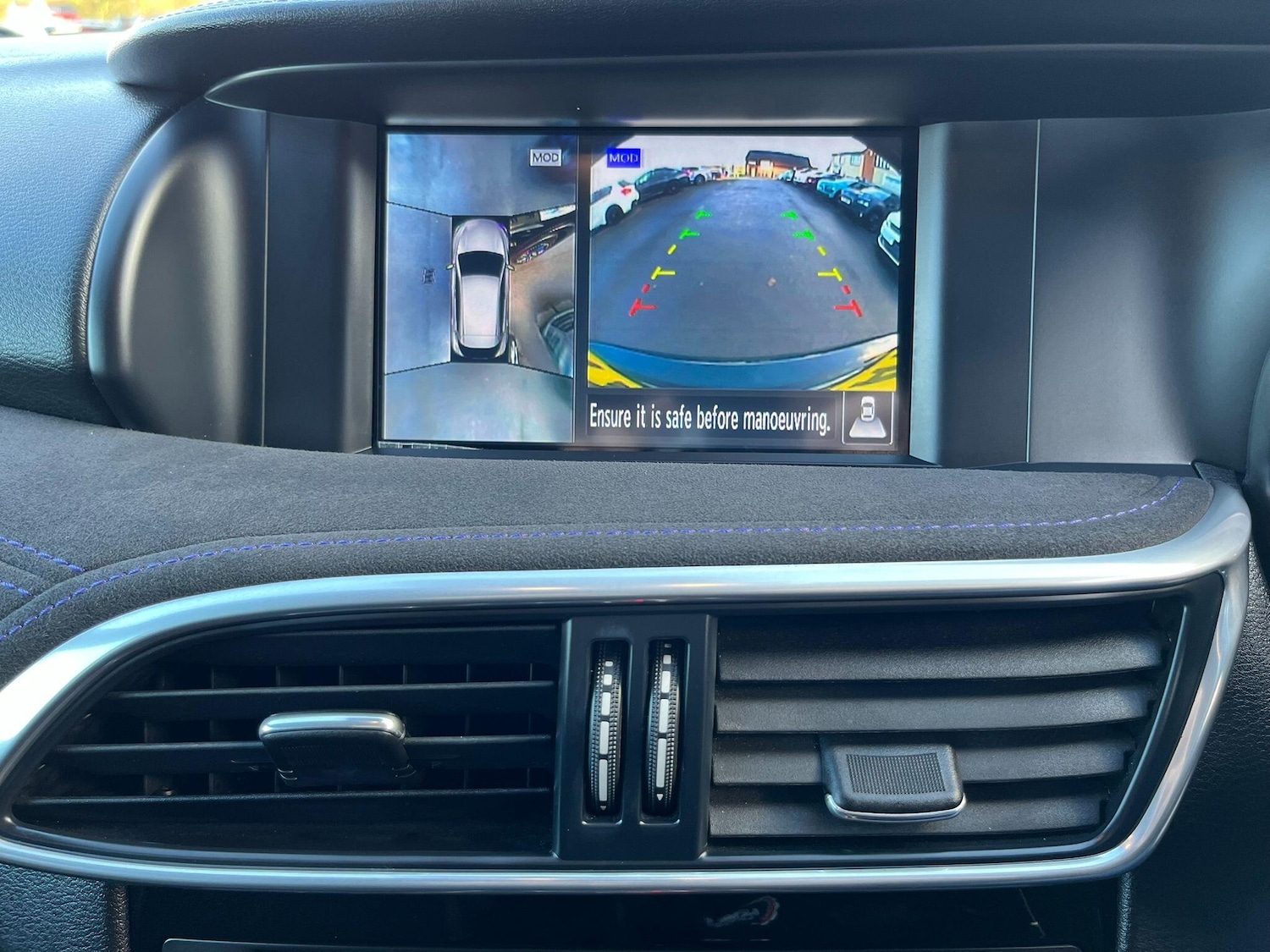 Used Infiniti Q30 2015 for sale - 76912972: Photo 21