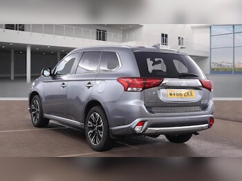 Used Mitsubishi Outlander 2016 for sale - 77345549: Photo