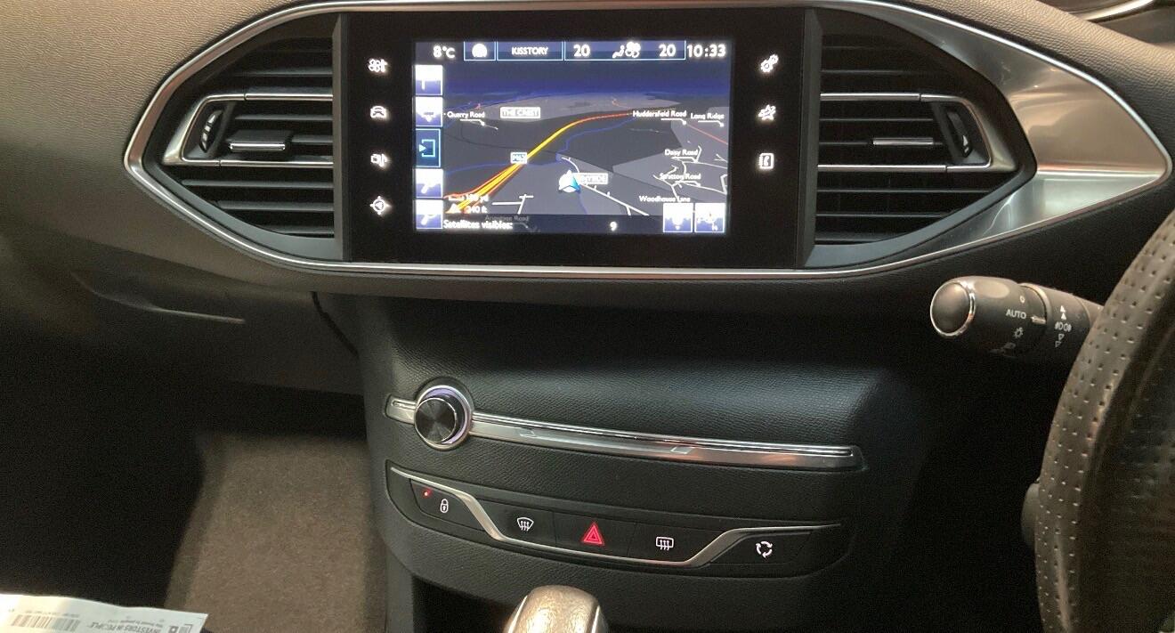 Used Peugeot 308 2015 for sale - 77344493: Photo 6