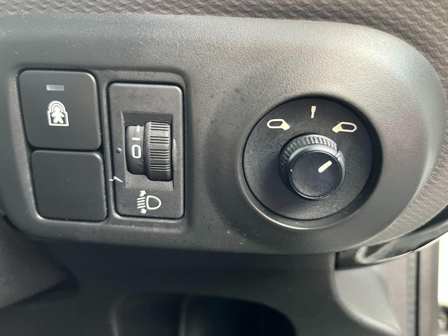 Used Citroen C4 Cactus 2015 for sale - 77156788: Photo 18