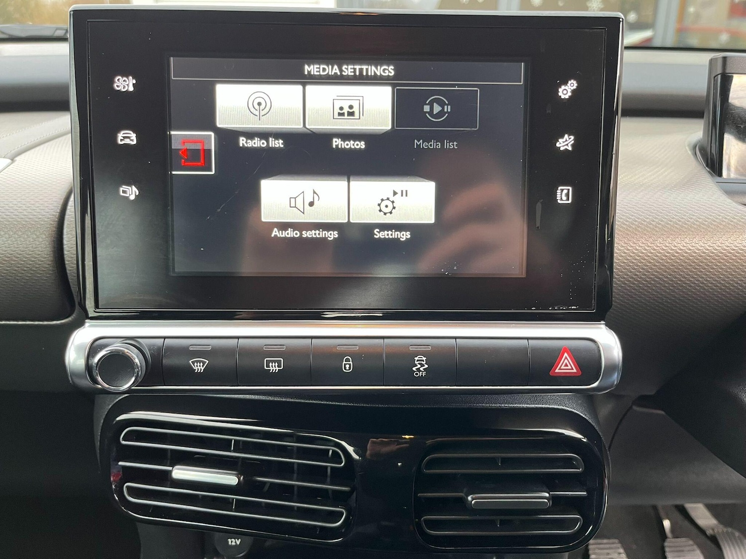 Used Citroen C4 Cactus 2015 for sale - 77156788: Photo 24