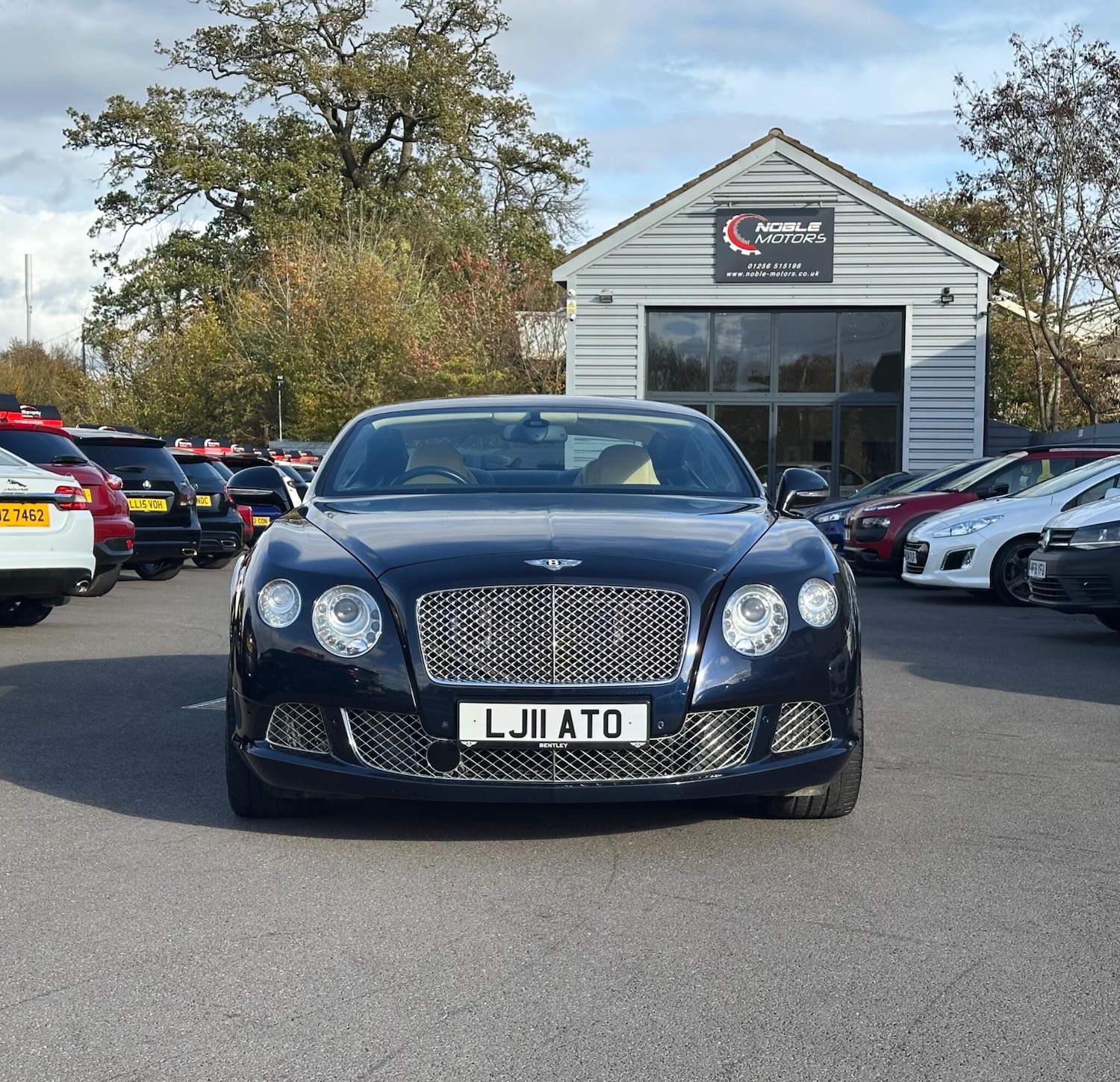 Used Bentley Continental 2011 for sale - 76992392: Photo 2