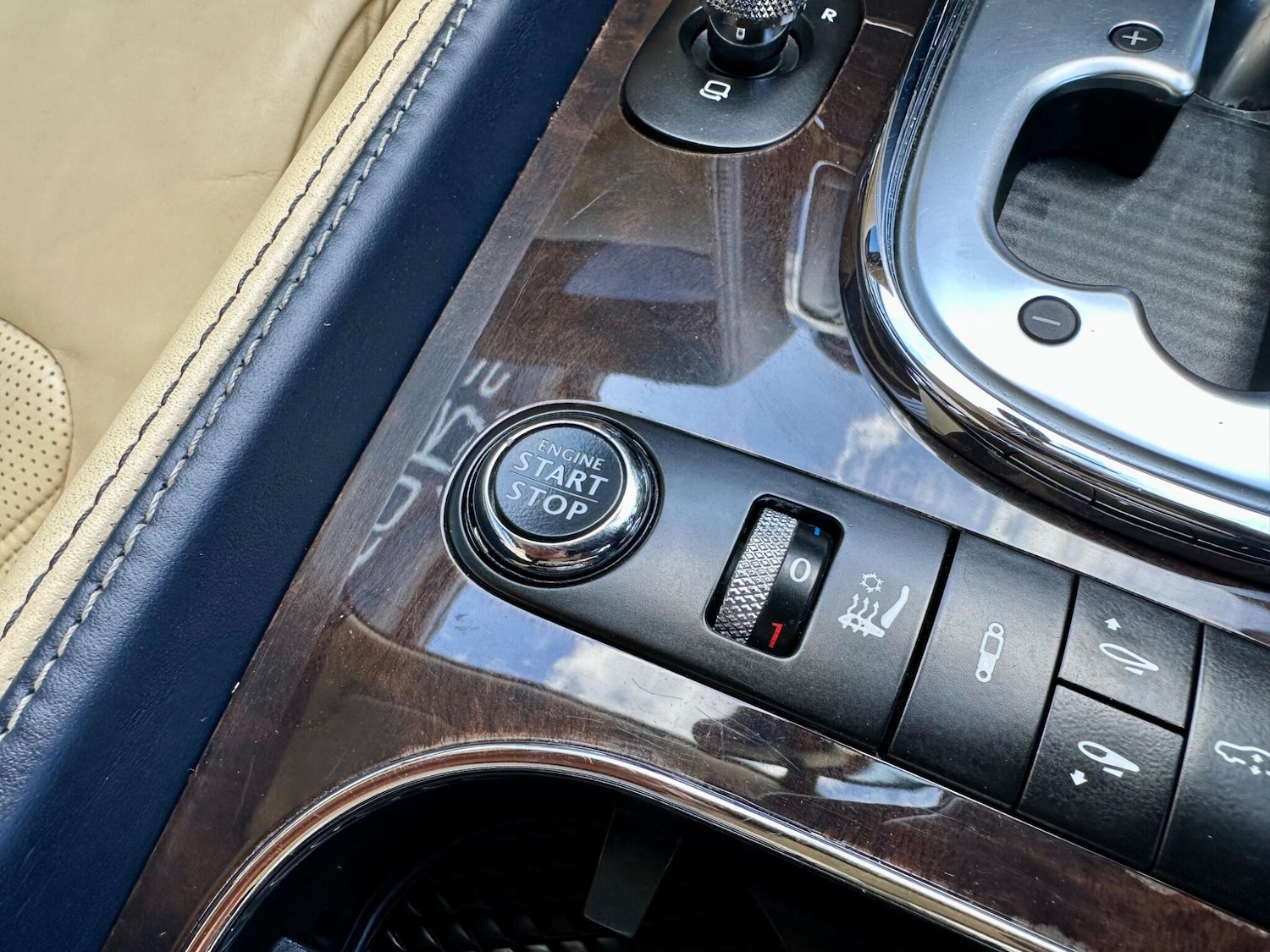 Used Bentley Continental 2011 for sale - 76992392: Photo 26