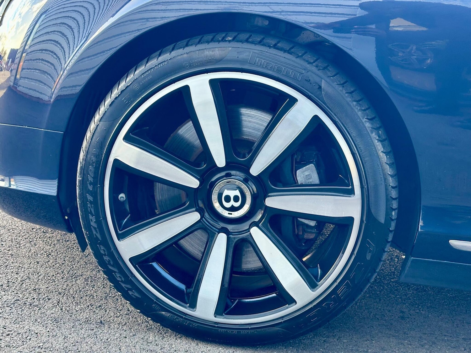 Used Bentley Continental 2011 for sale - 76992392: Photo 47