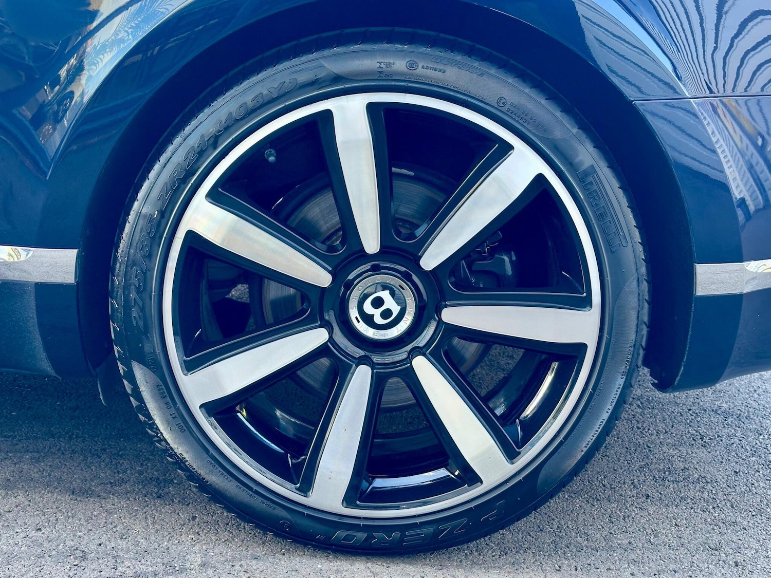 Used Bentley Continental 2011 for sale - 76992392: Photo 48