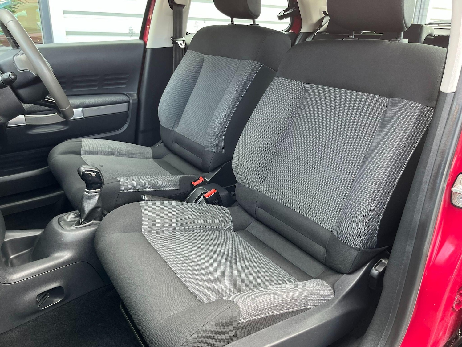 Used Citroen C4 Cactus 2016 for sale - 76349634: Photo 28