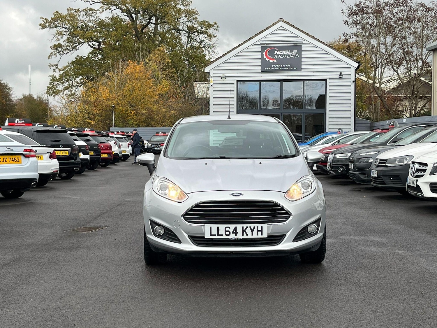 Used Ford Fiesta 2014 for sale - 76990201: Photo 2
