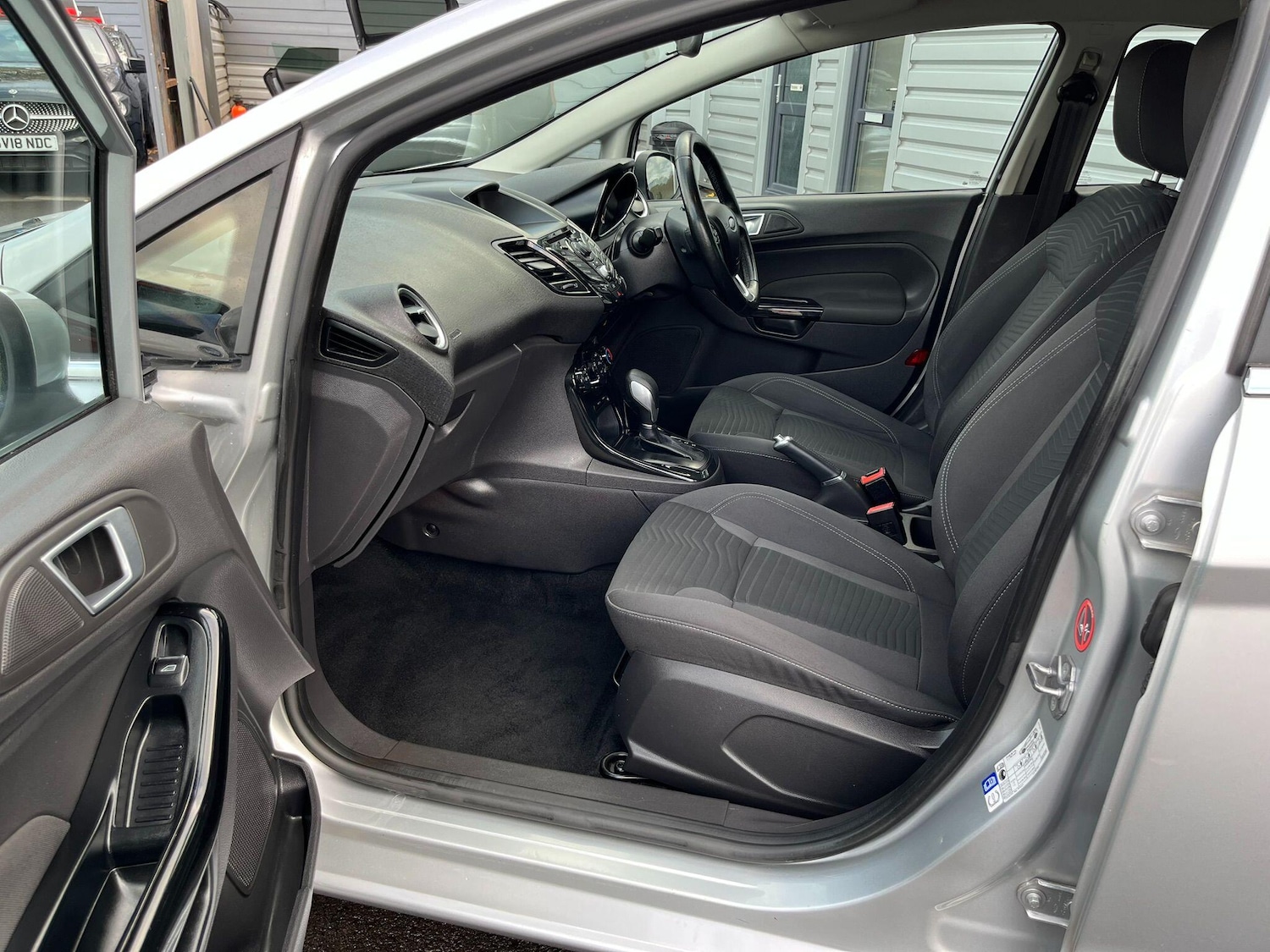 Used Ford Fiesta 2014 for sale - 76990201: Photo 25