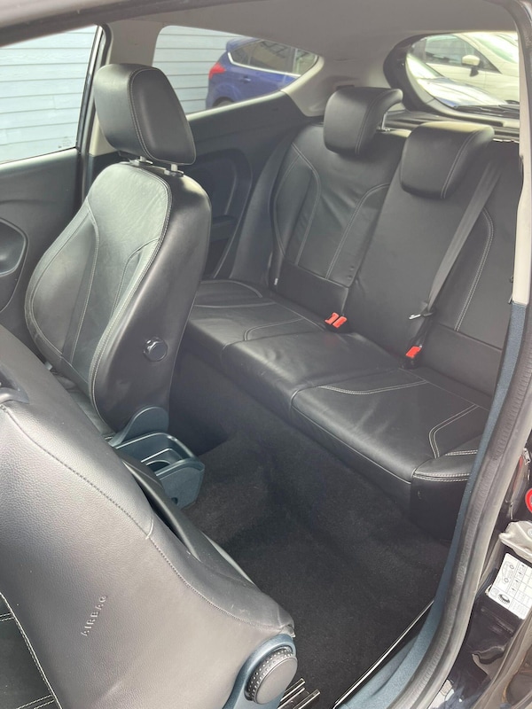 Used Ford Fiesta 2012 for sale - 76215282: Photo 25