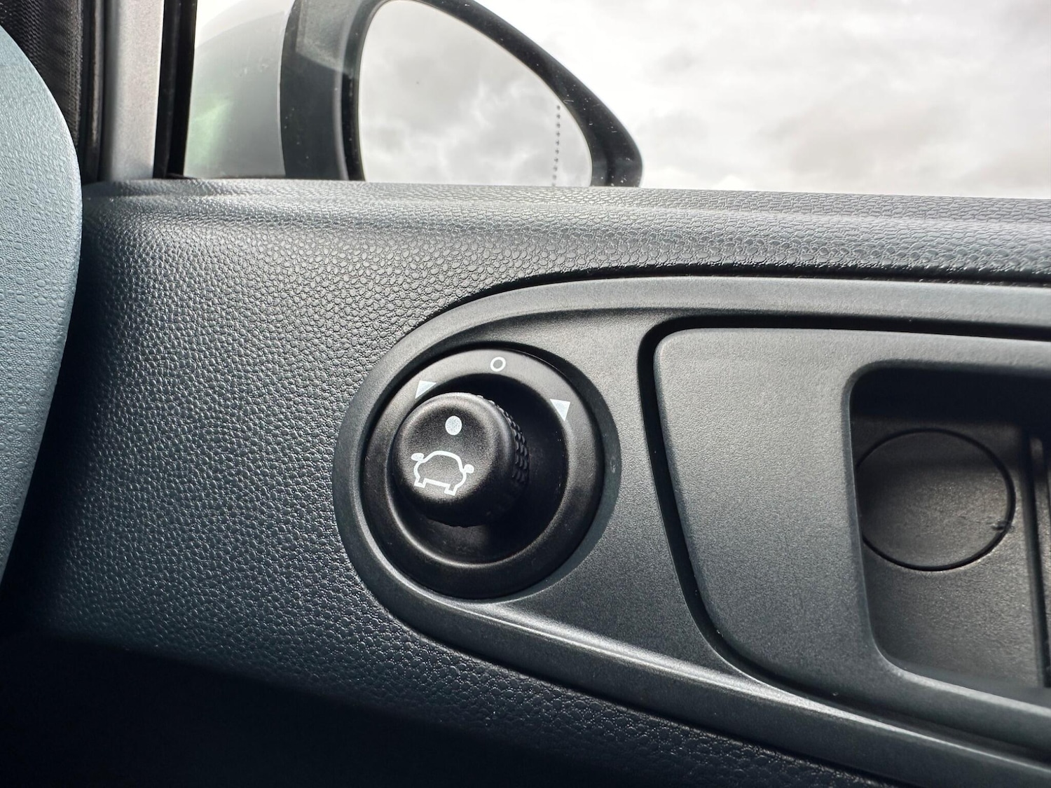 Used Ford Fiesta 2010 for sale - 76562286: Photo 21