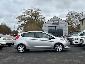 Used Ford Fiesta 2010 for sale - 76562286: Photo
