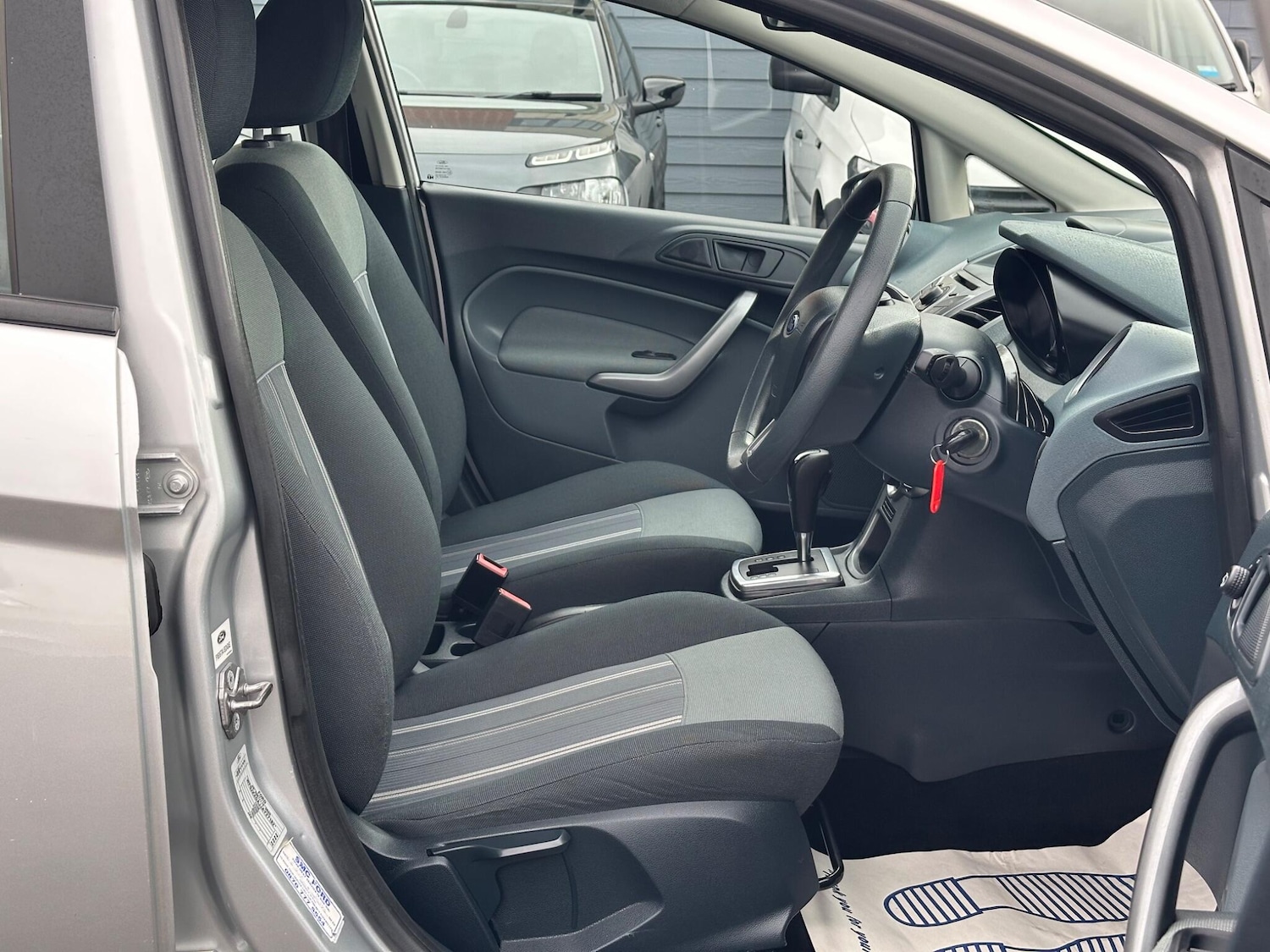 Used Ford Fiesta 2010 for sale - 76562286: Photo 6