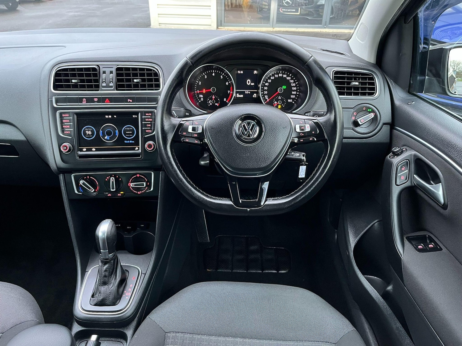 Used Volkswagen Polo 2015 for sale - 76976052: Photo 14