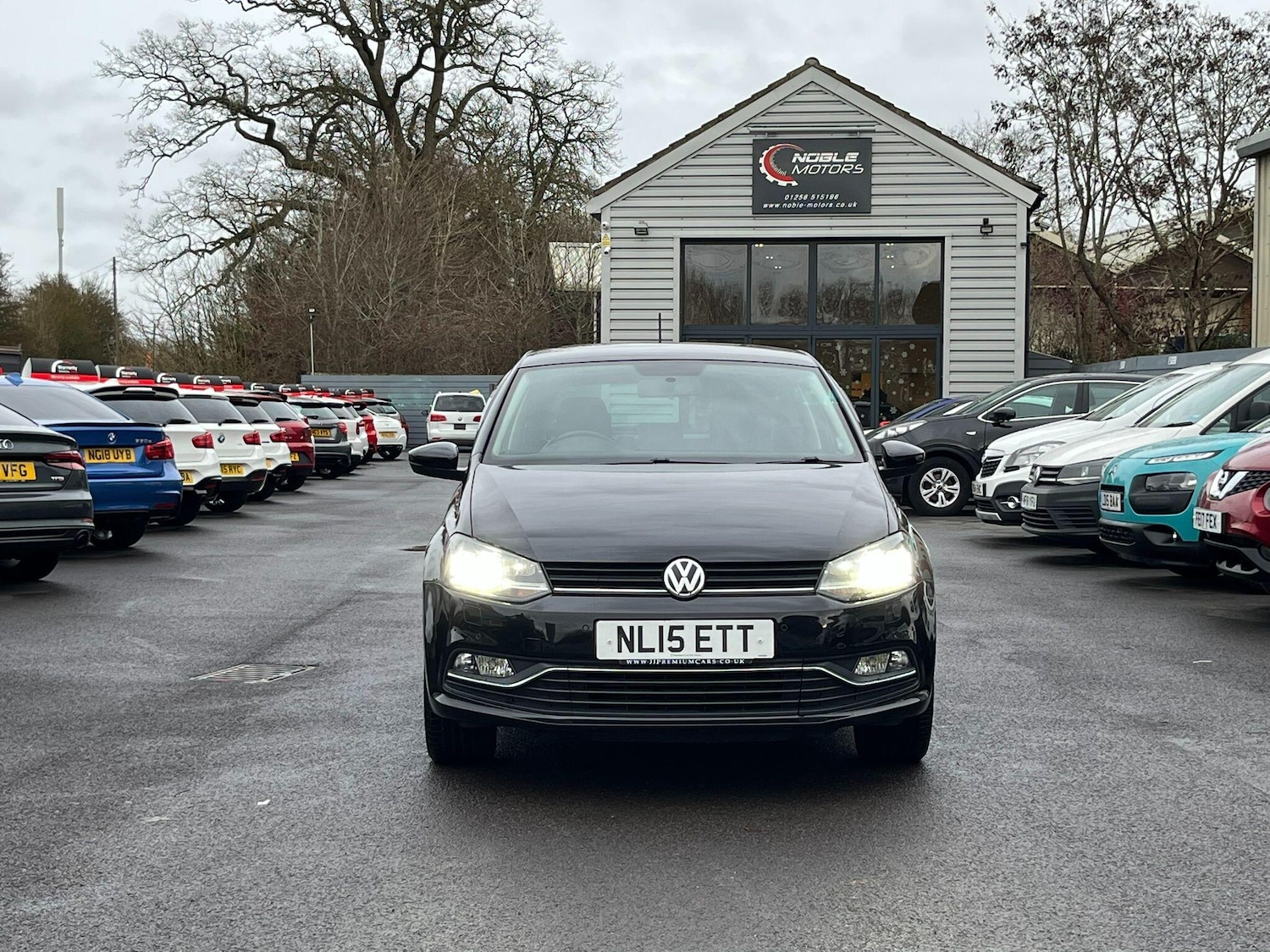 Used Volkswagen Polo 2015 for sale - 76976052: Photo 2