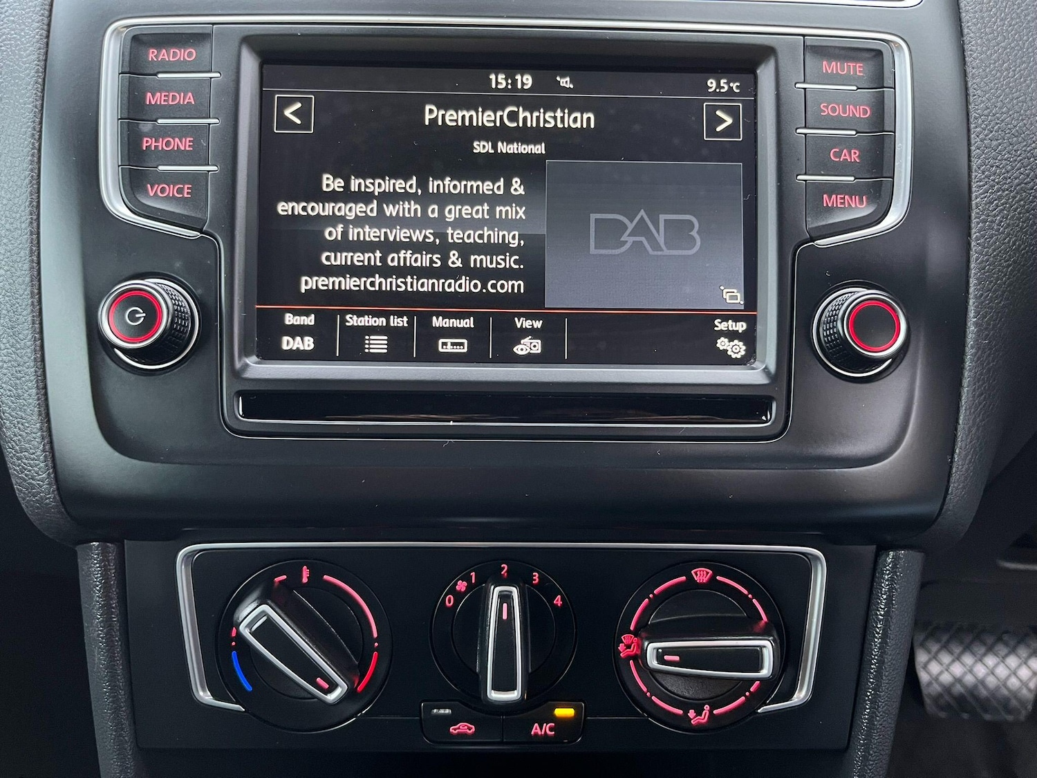 Used Volkswagen Polo 2015 for sale - 76976052: Photo 21