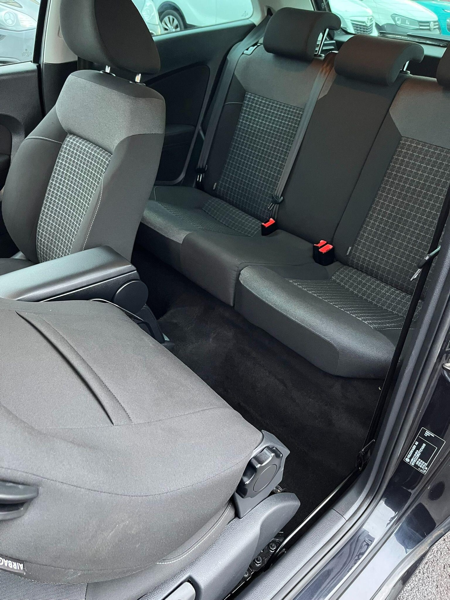 Used Volkswagen Polo 2015 for sale - 76976052: Photo 29