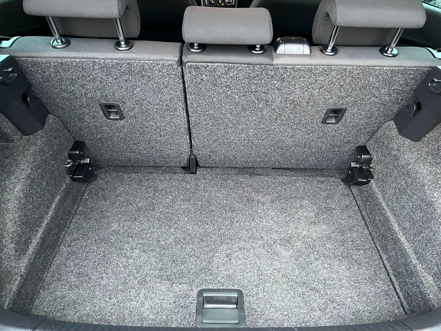 Used Volkswagen Polo 2015 for sale - 76976052: Photo 34