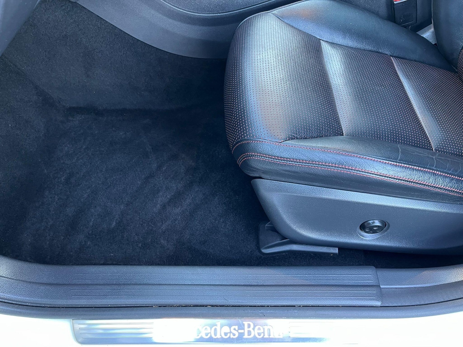 Used Mercedes-Benz CLA 2013 for sale - 77130653: Photo 29