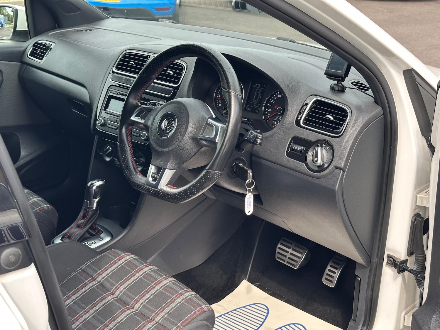 Used Volkswagen Polo 2013 for sale - 76326681: Photo 10