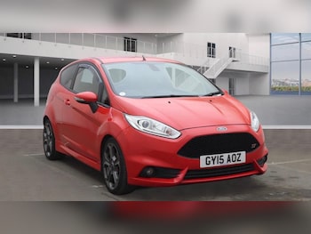 2015 (15) - 1.6 EcoBoost ST-3 3dr