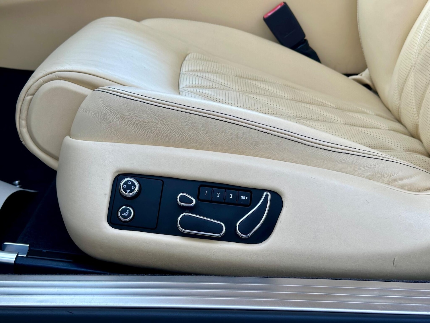 Used Bentley Continental 2011 for sale - 76425797: Photo 40