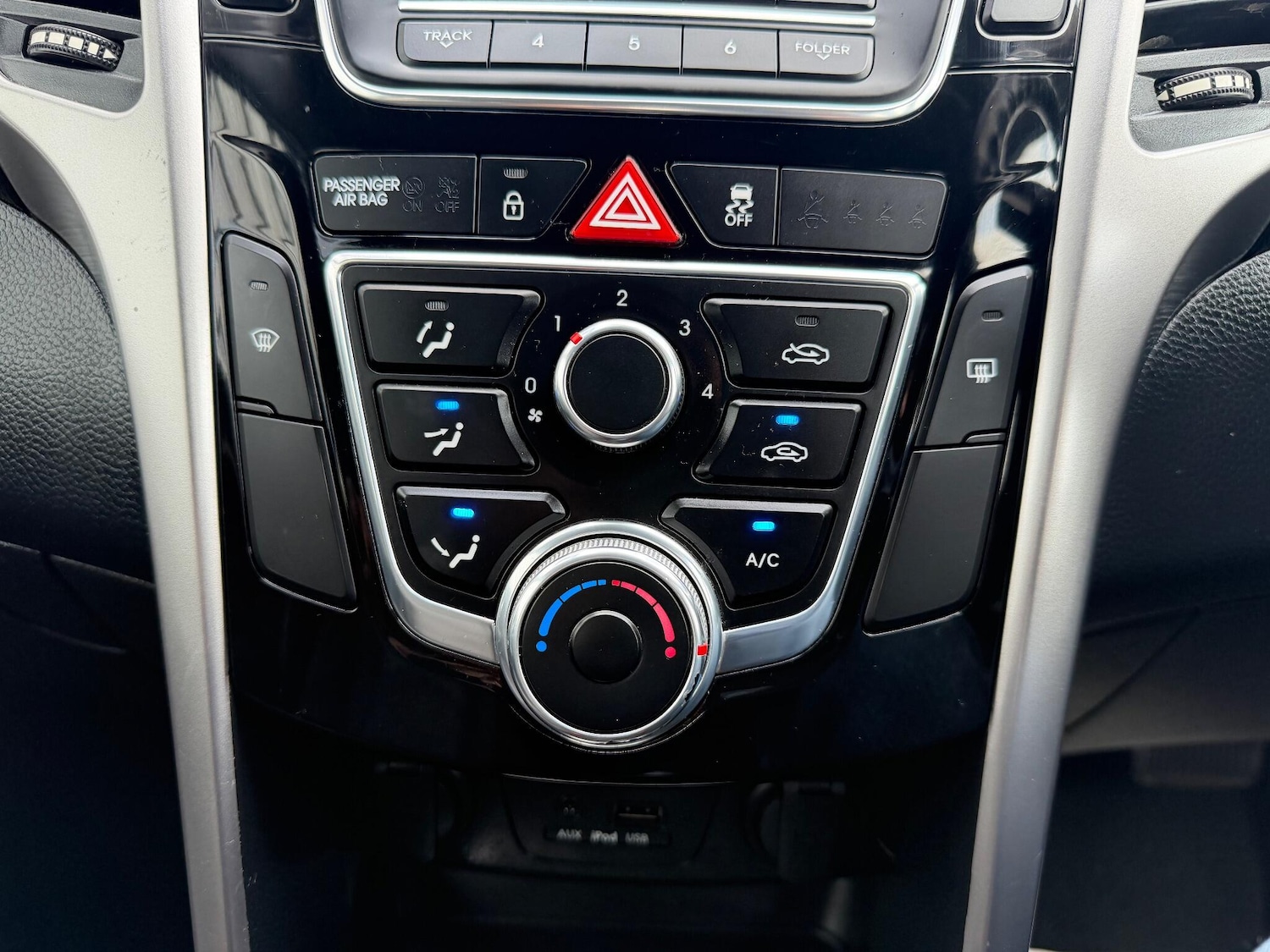 Used Hyundai i30 2012 for sale - 77054007: Photo 18