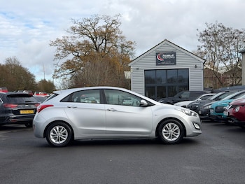 Used Hyundai i30 2012 for sale - 77054007: Photo