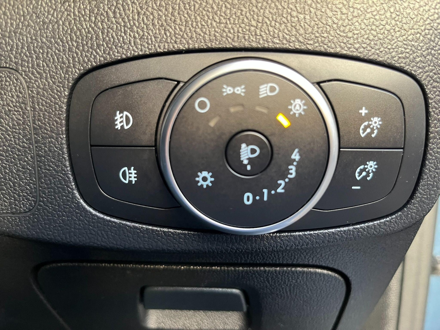 Used Ford Focus 2020 for sale - 76633467: Photo 17