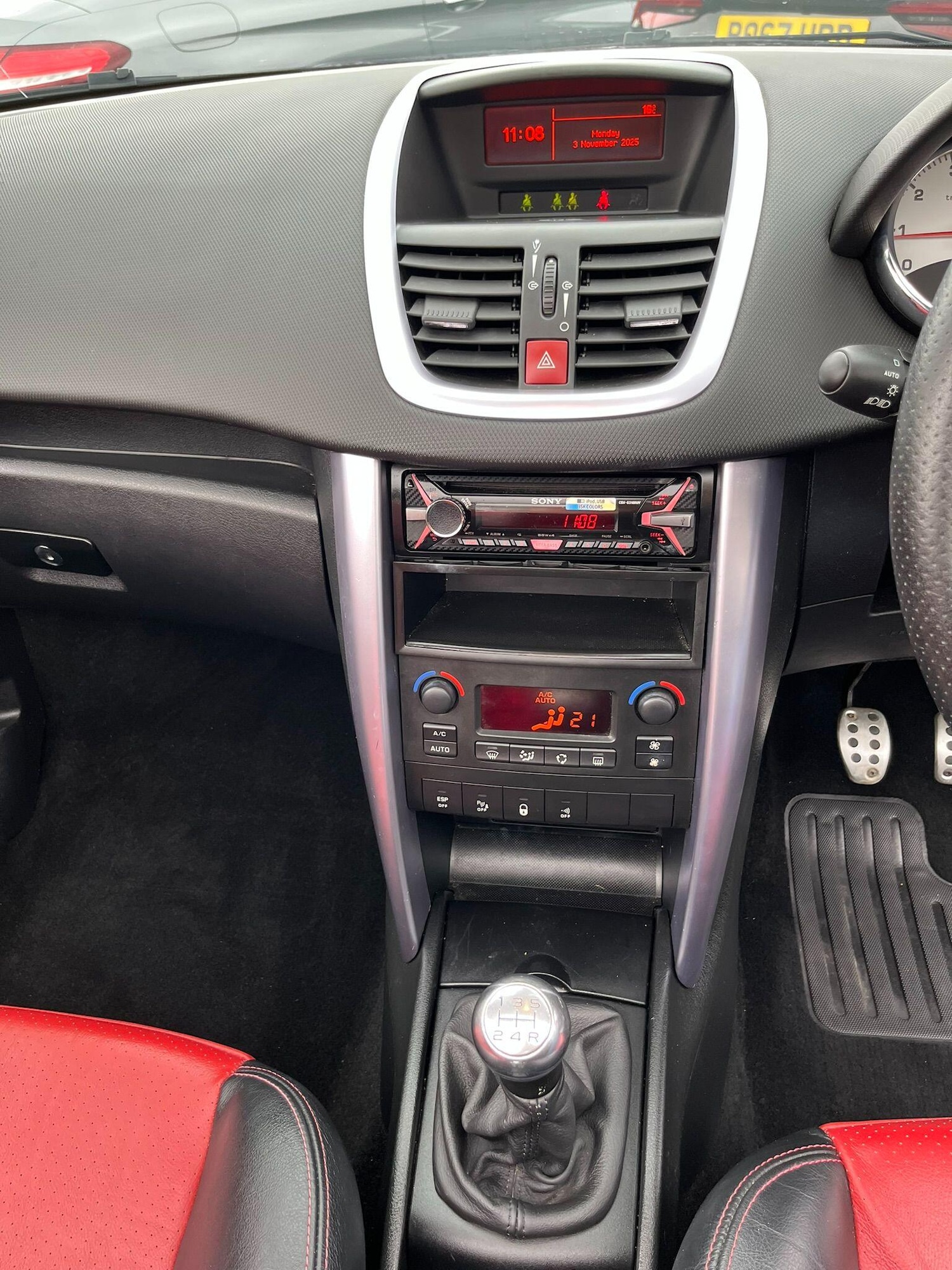 Used Peugeot 207 CC for sale - 76472836: Photo 24