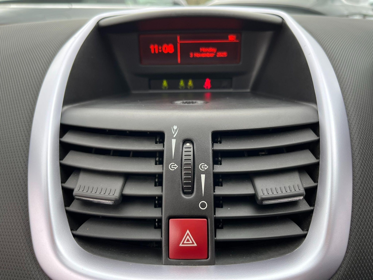 Used Peugeot 207 CC for sale - 76472836: Photo 25