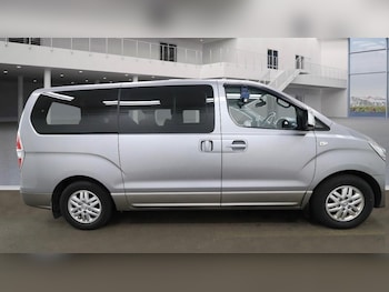 Used Hyundai i800 2017 for sale - 76528054: Photo