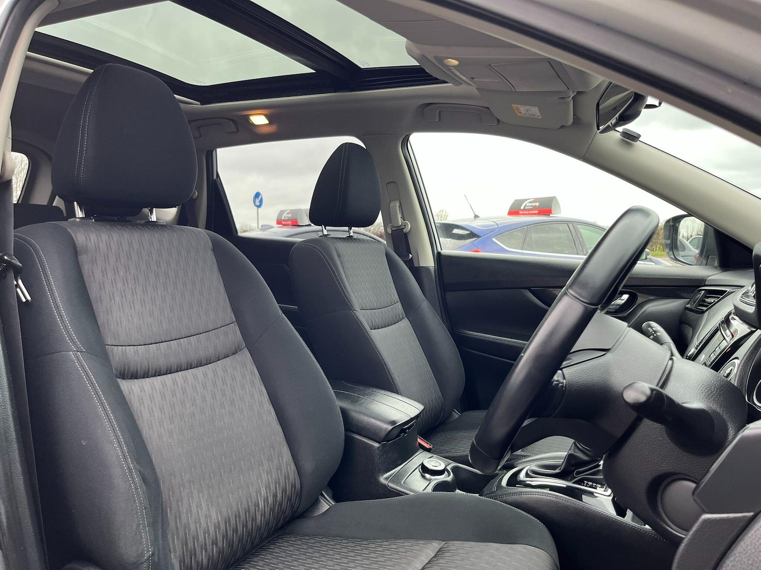 Used Nissan X-Trail for sale - 77683230: Photo 11