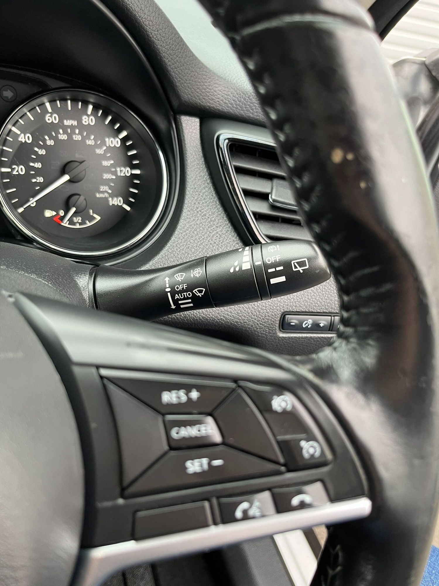 Used Nissan X-Trail for sale - 77683230: Photo 17