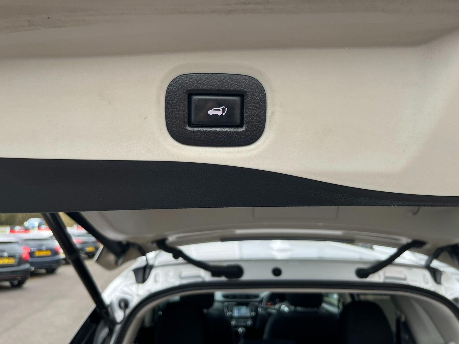 Used Nissan X-Trail for sale - 77683230: Photo 35