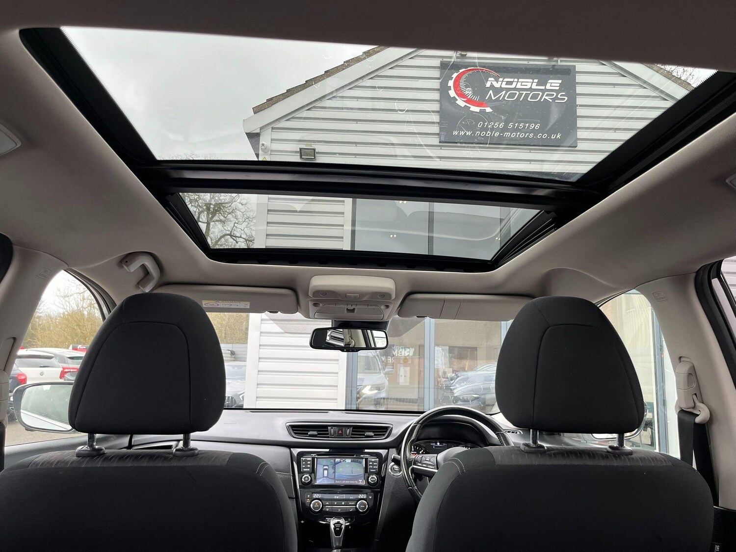 Used Nissan X-Trail for sale - 77683230: Photo 36